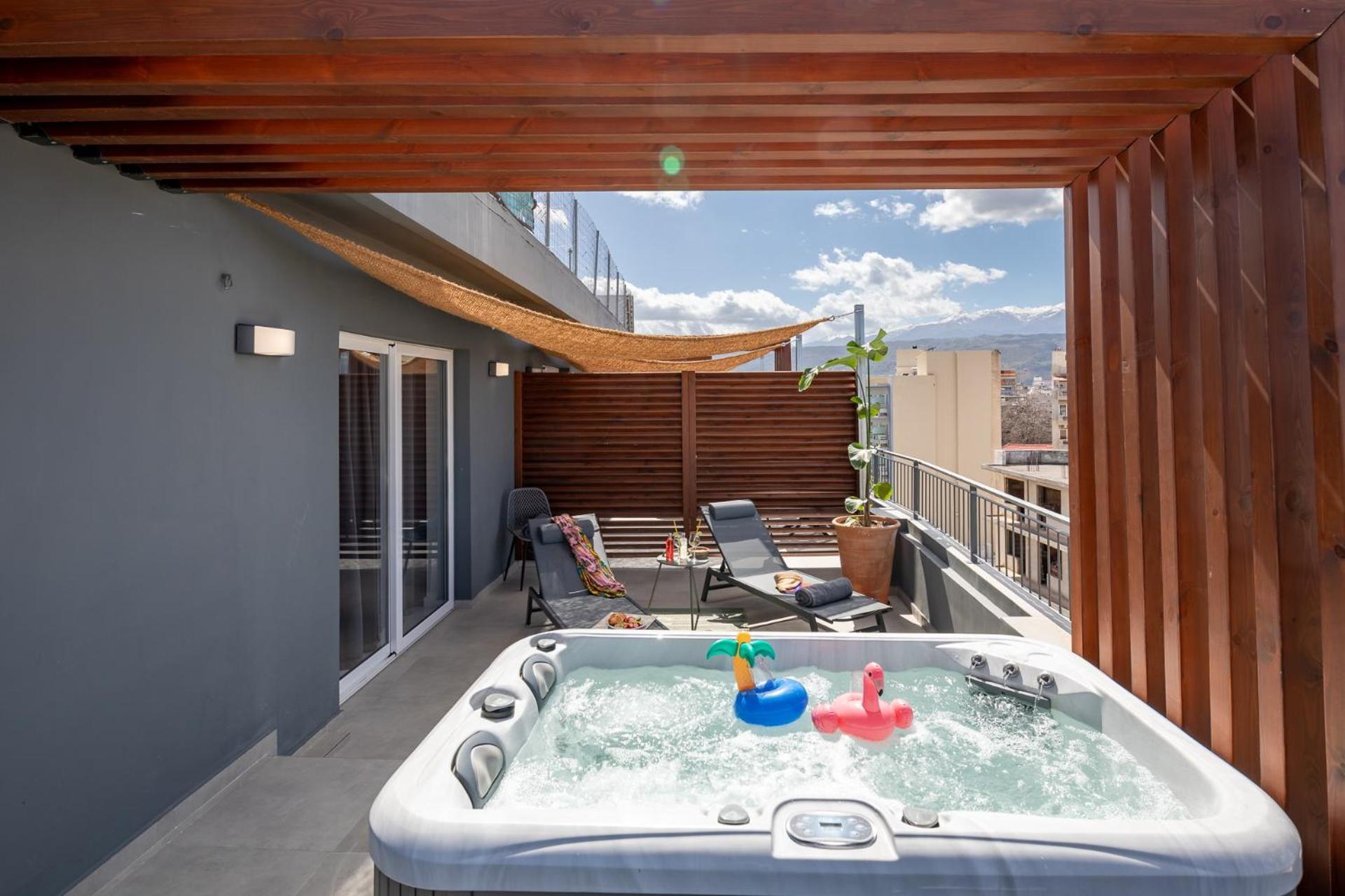 Anele Luxury - Roof Jacuzzi *