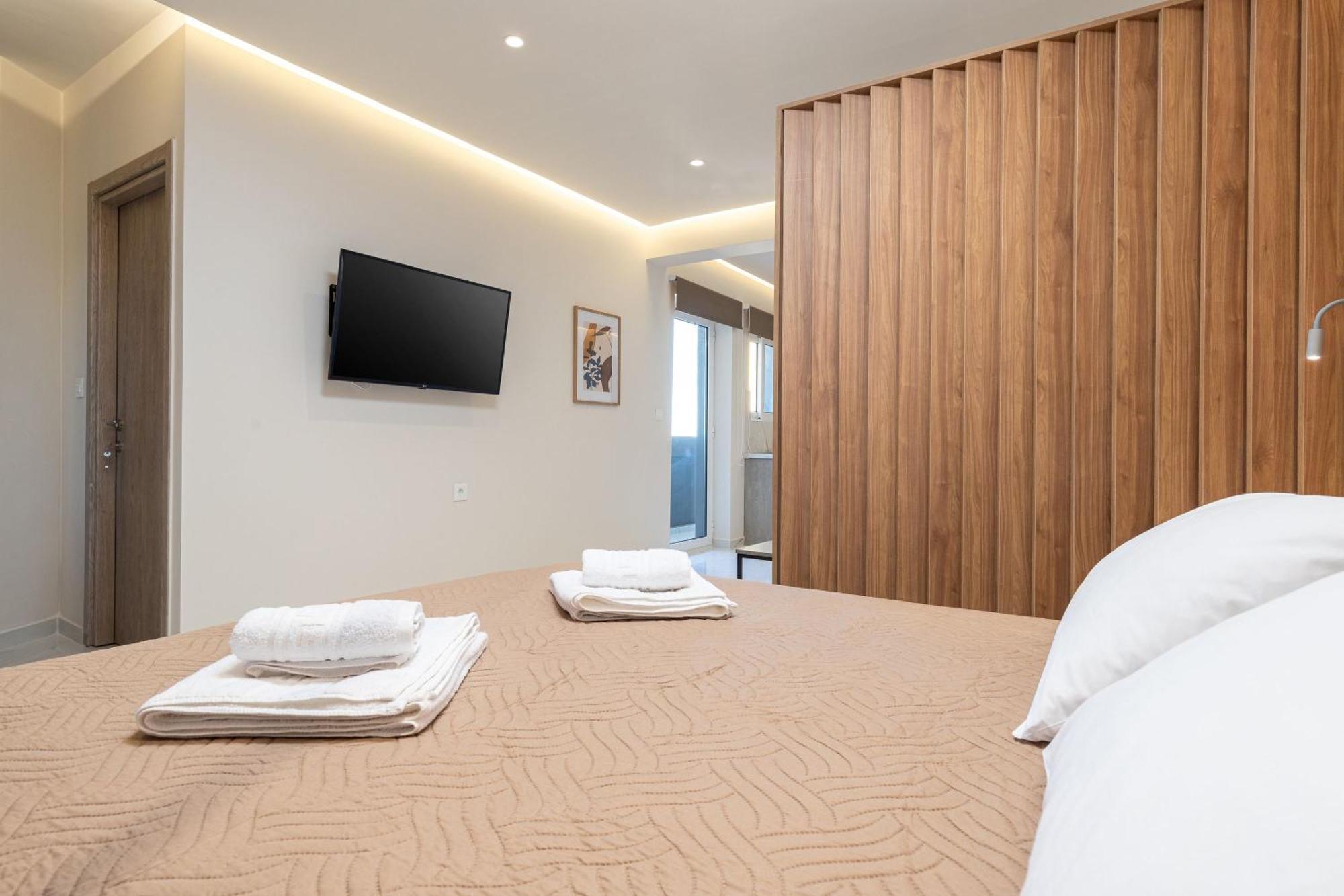Anele Luxury - Roof Jacuzzi Khania